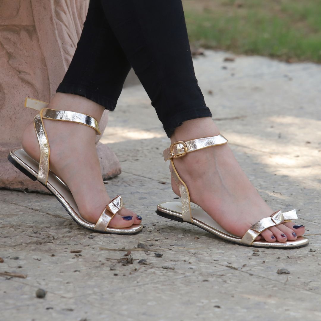 Phantom Bow - Golden - Leather Sandals