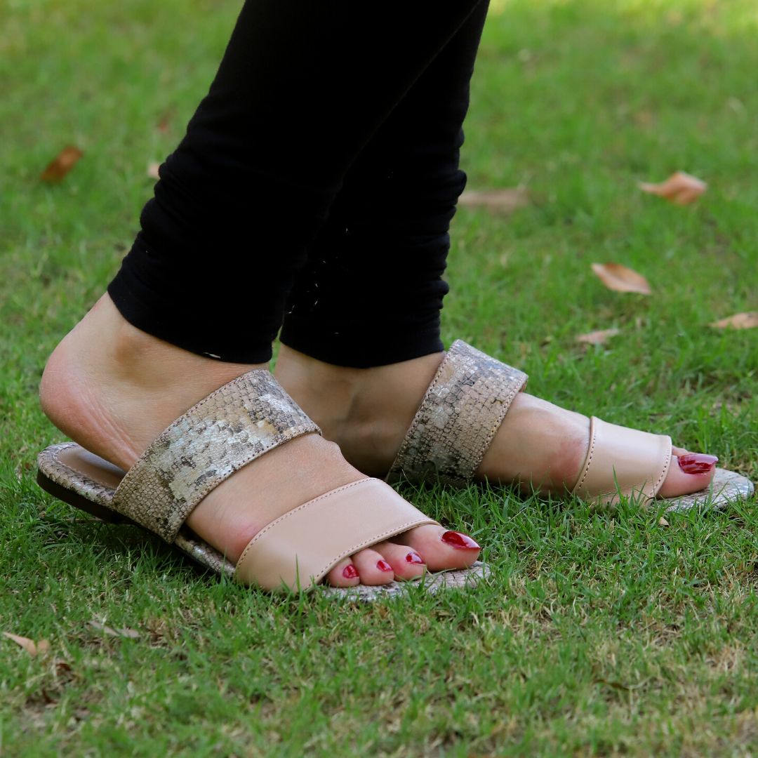 FAK2 - Pink - Snake Pattern Slides