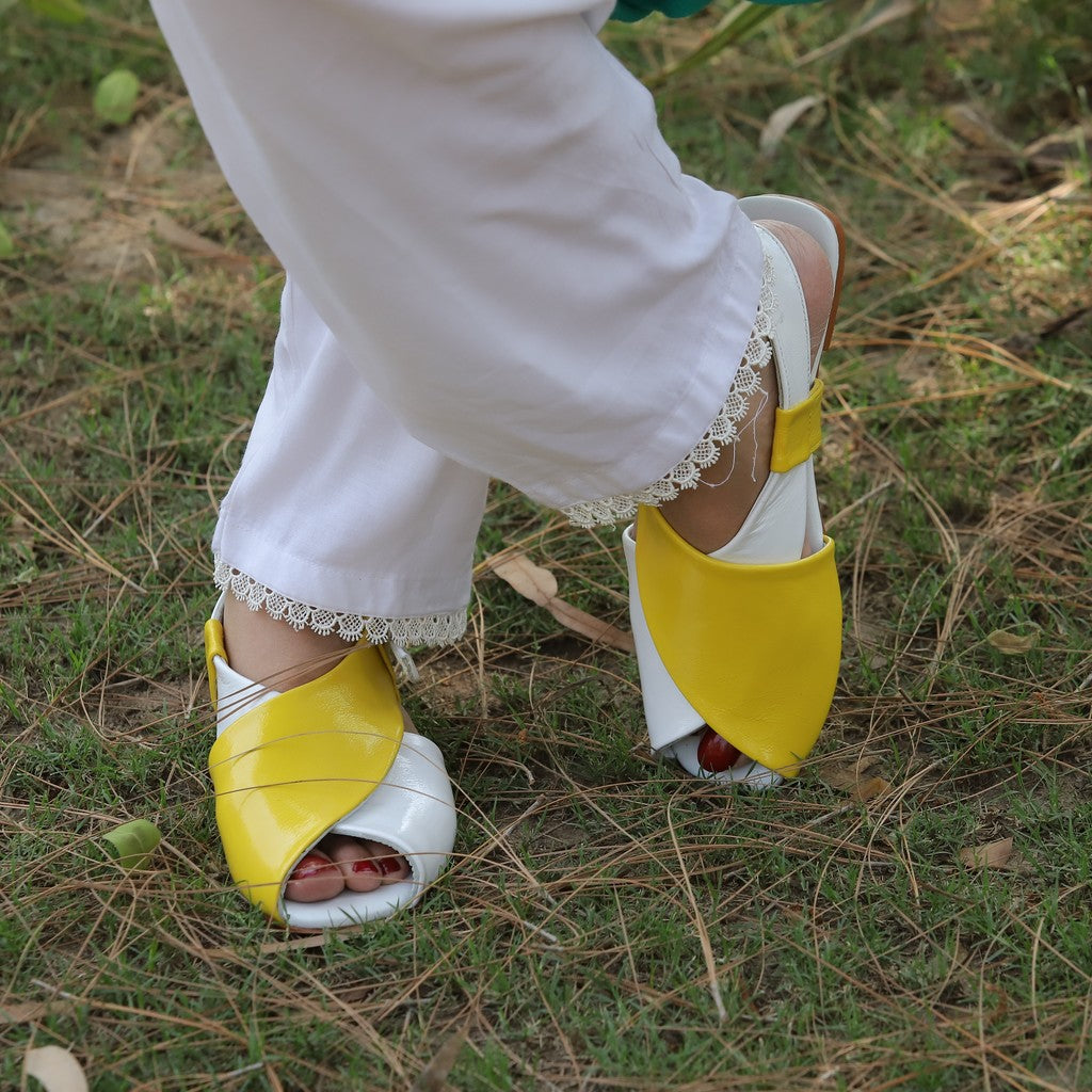 Peshawari Delight - Lime Light - Leather Sandals